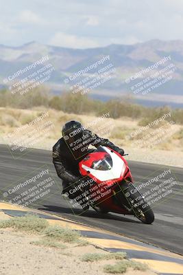 media/May-05-2025-Moto Forza (Mon) [[3c1838c5e5]]/2-B Group/Session 2 (Turn 7 Inside)/